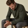 Sweter męski z wełny - stylizacja