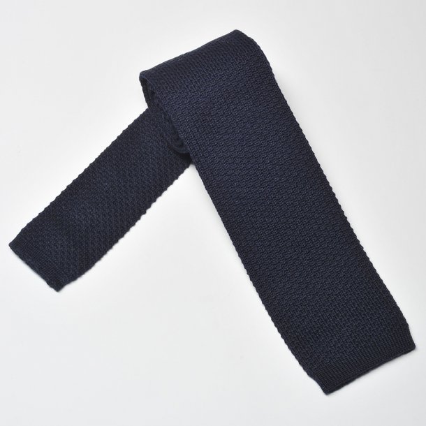 granatowy krawat knit z dzianiny