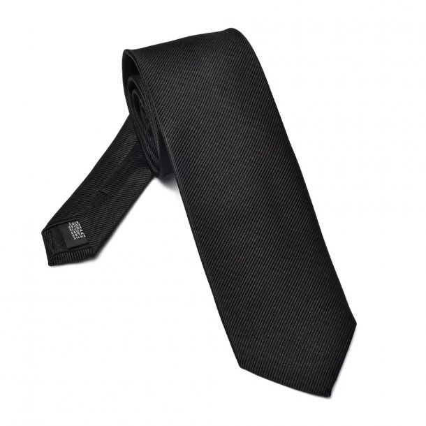 czarny krawat jedwabny wąski